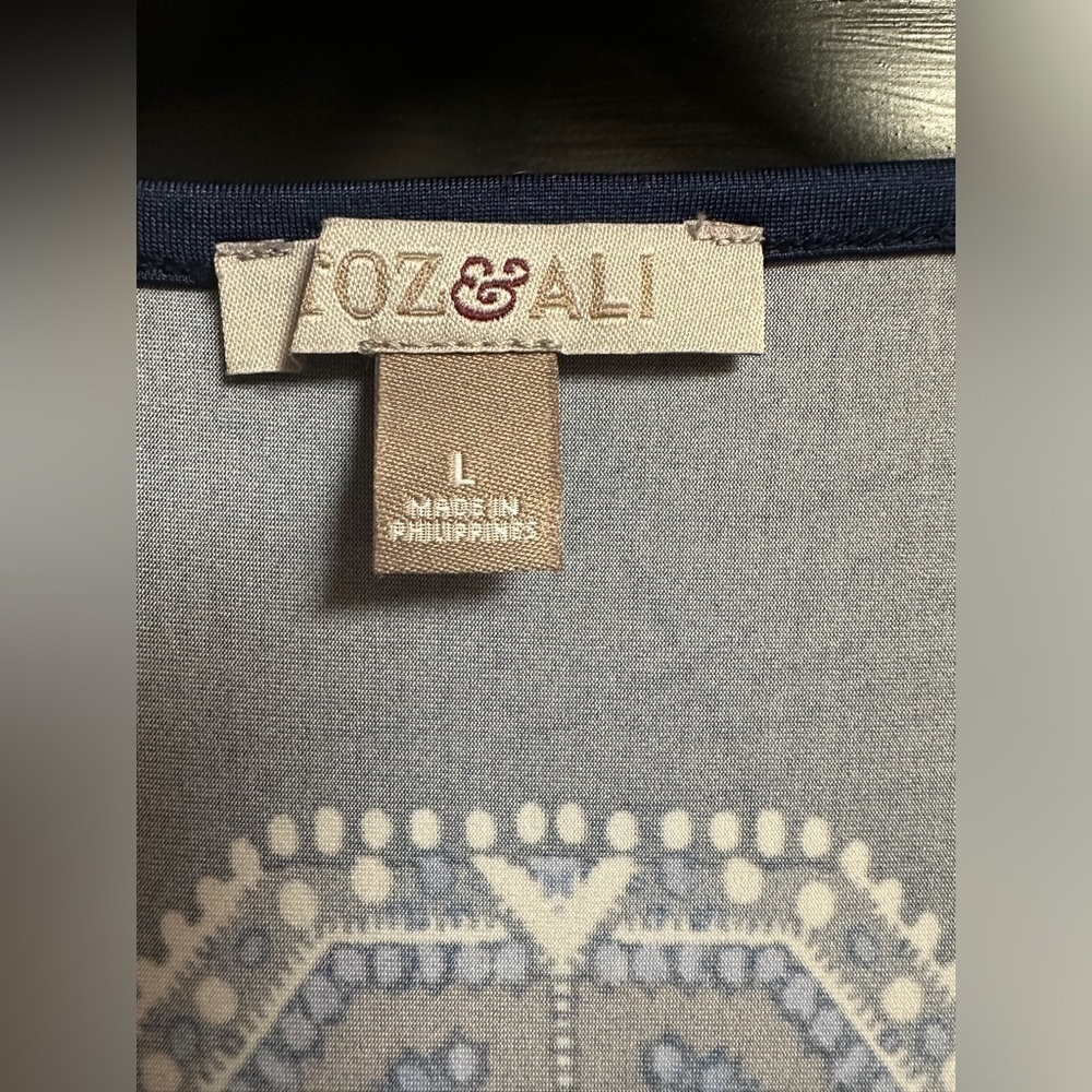 Roz & Ali Navy Tunic Scoop Neckline Pointed Hem & Sleeves Women’s Size Large - Picture 2 of 9